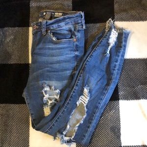 High rise ripped jeans